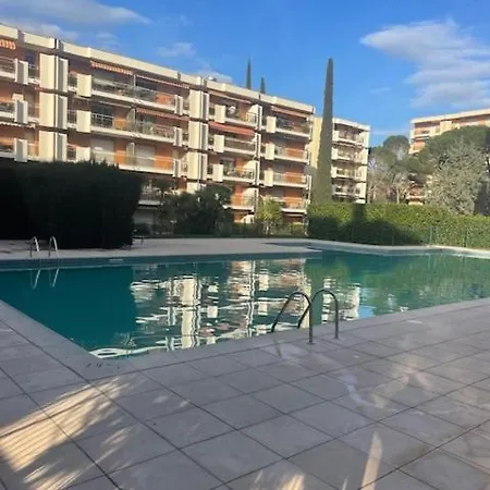 T3 Climatisé Avec Piscine à Raphaël * Saint-Raphaël